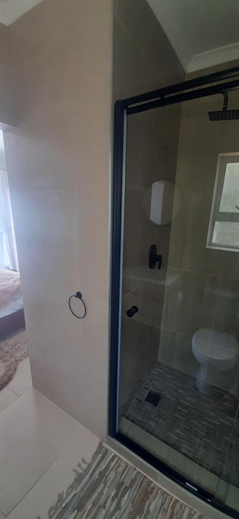 Beachview Guest Suites Port Elizabeth Exterior photo
