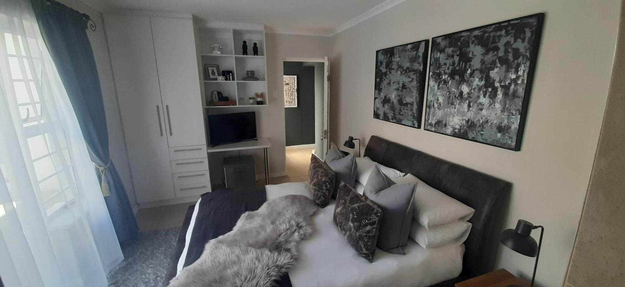 Beachview Guest Suites Port Elizabeth Exterior photo